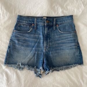 Madewell perfect Jean short size 27